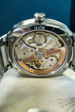 Load image into Gallery viewer, H.Moser &amp; Cie smoked salmon dial