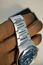Load image into Gallery viewer, Girard Perregaux Laureato