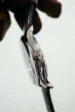 Load image into Gallery viewer, H.Moser &amp; Cie blue dial on brown strap